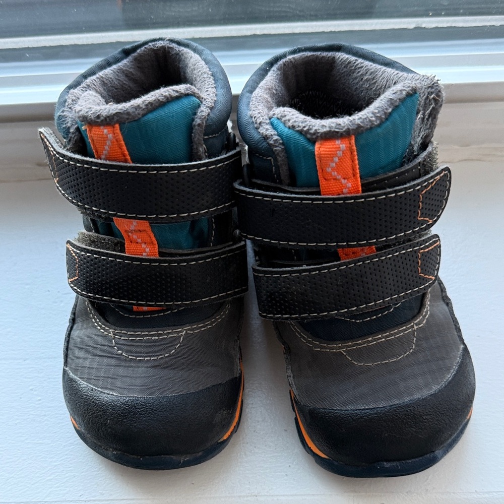 See Kai Run Black, Gray, Blue and Orange Toddler Boots size US 7, waterproof